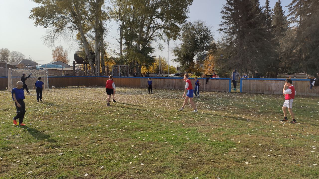 Первенство района по футболу среди учреждений образования.